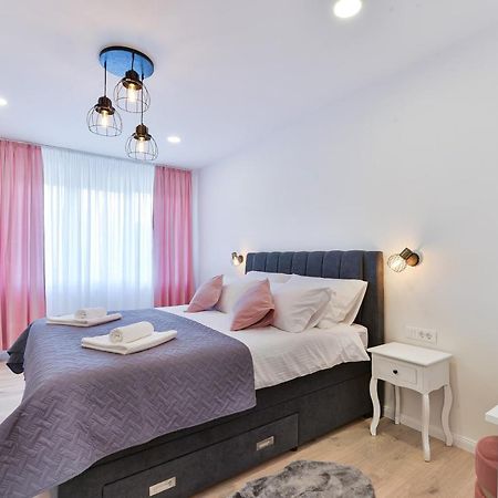 Zara Lumina Apartment ภายนอก รูปภาพ
