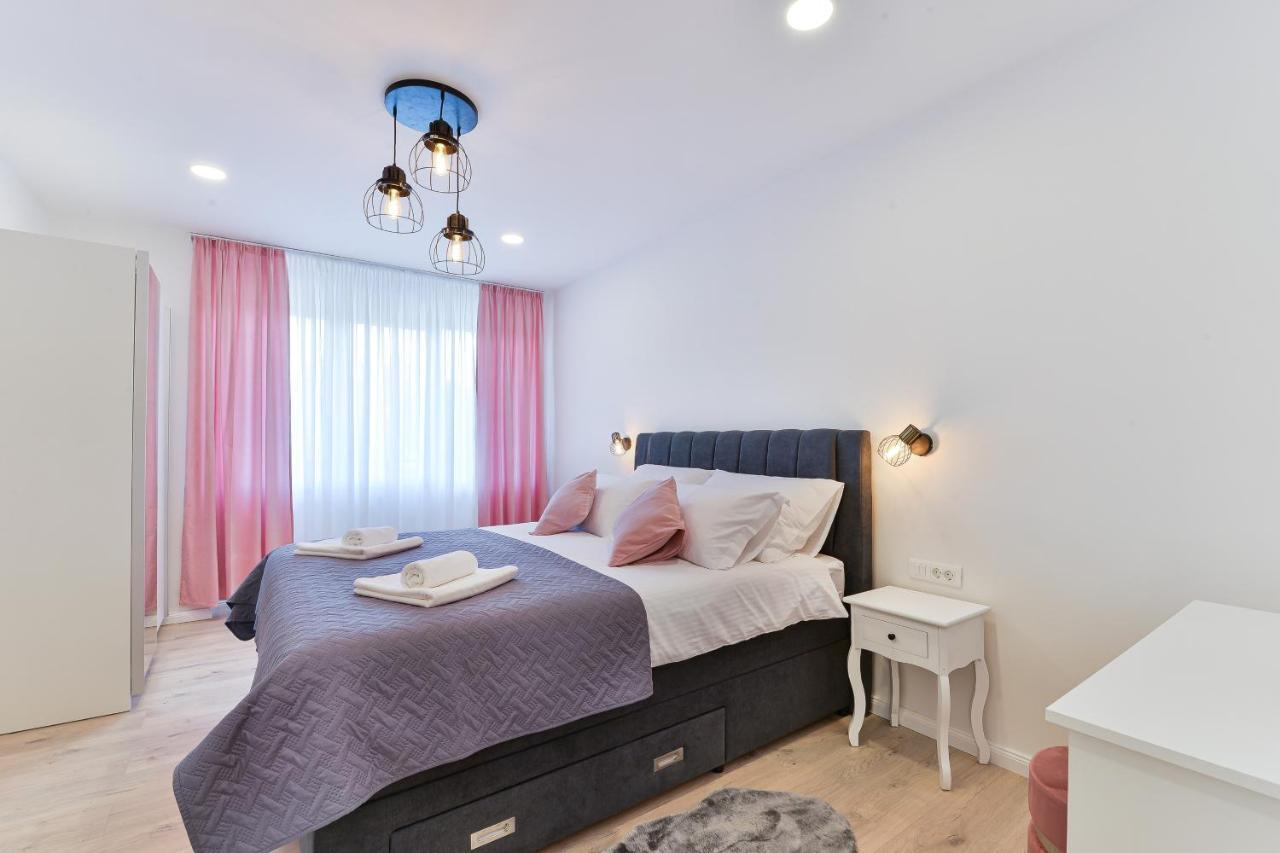 Zara Lumina Apartment ภายนอก รูปภาพ